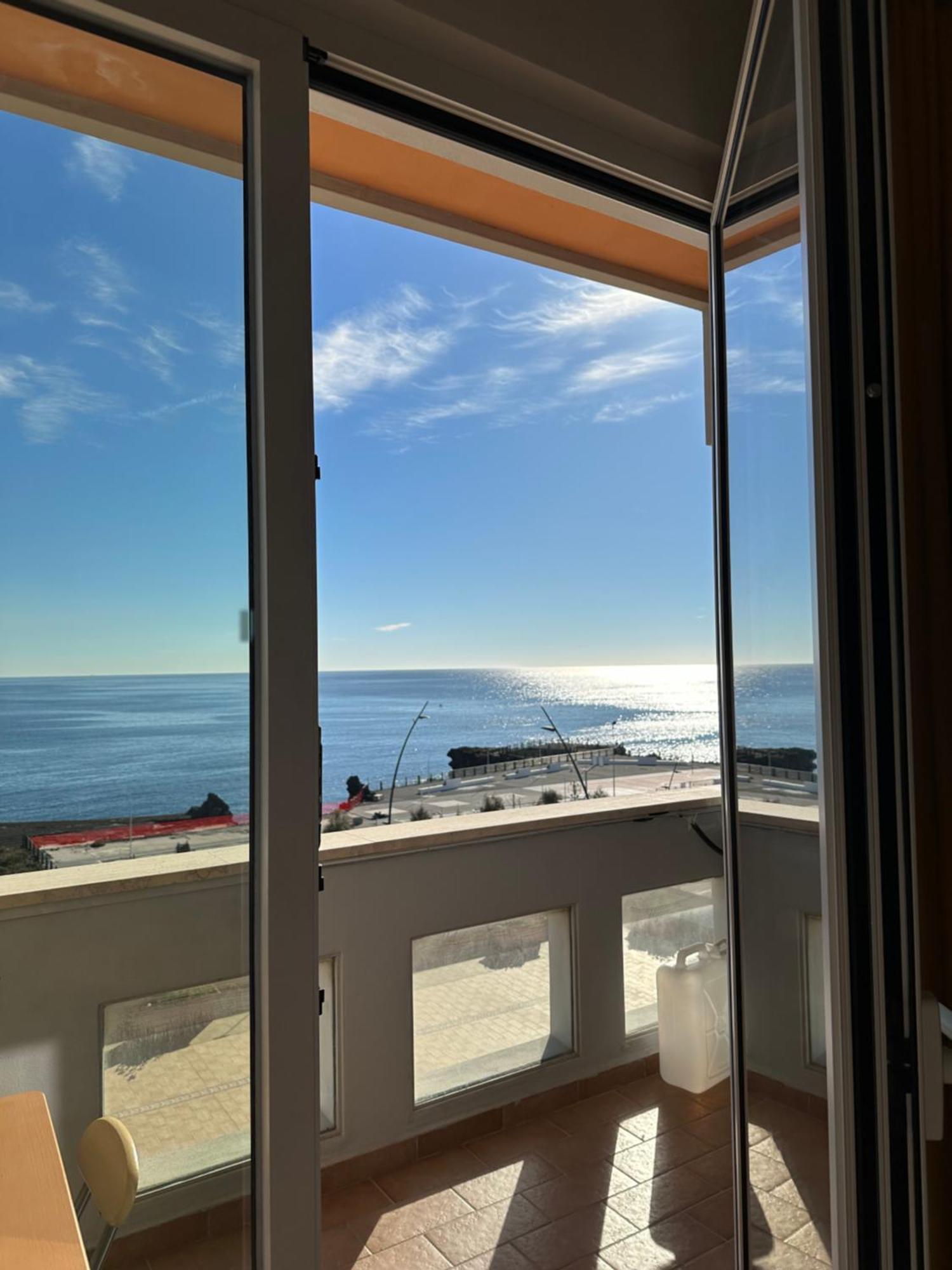 Apartment Perla Marina Sea View