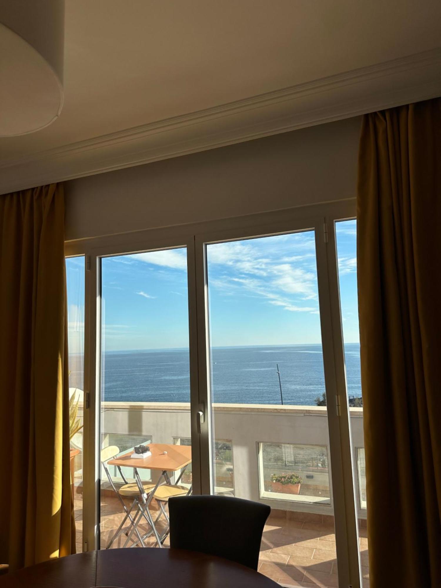 Perla Marina Sea View * Catania