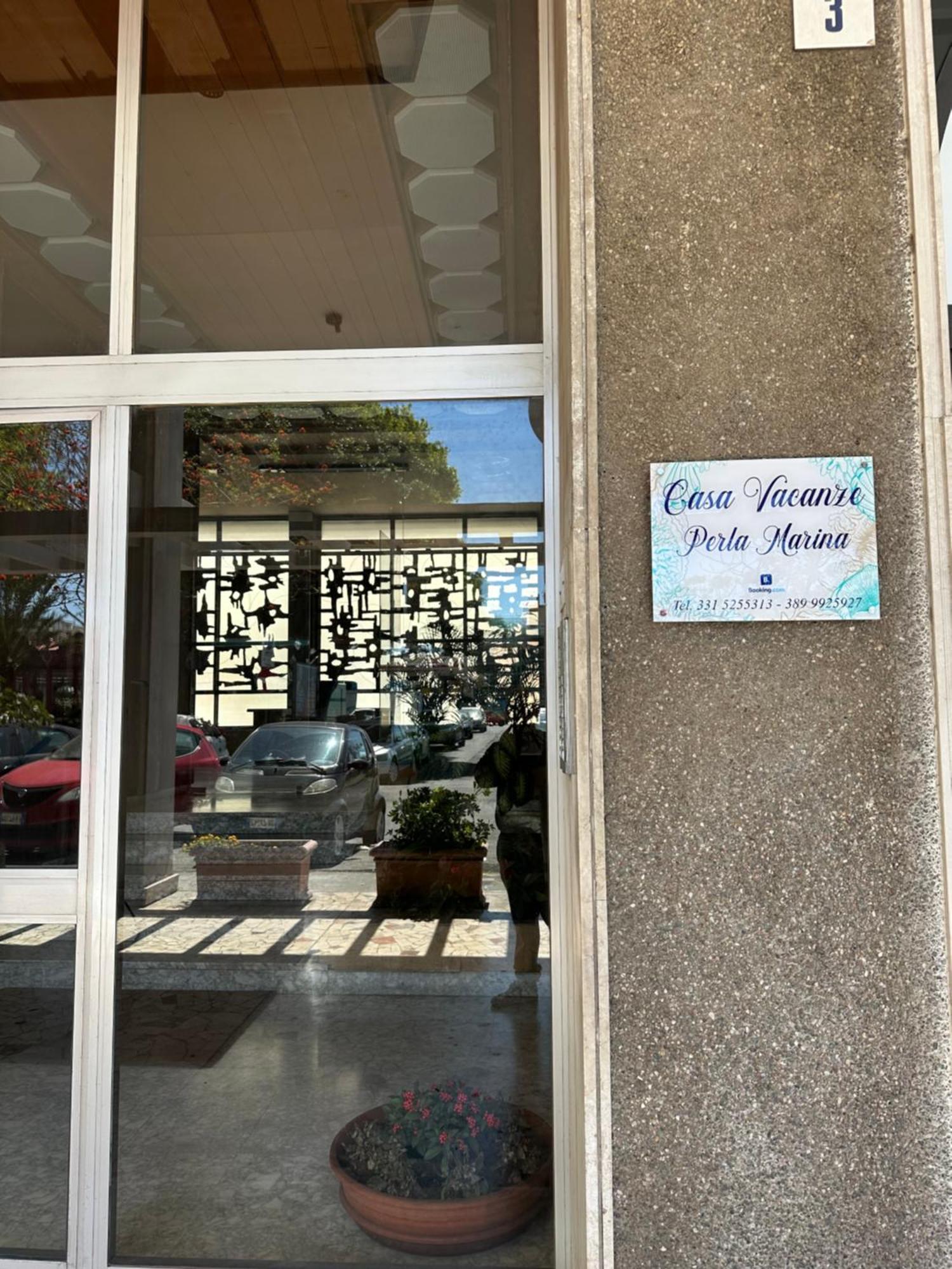 Apartment Perla Marina Sea View