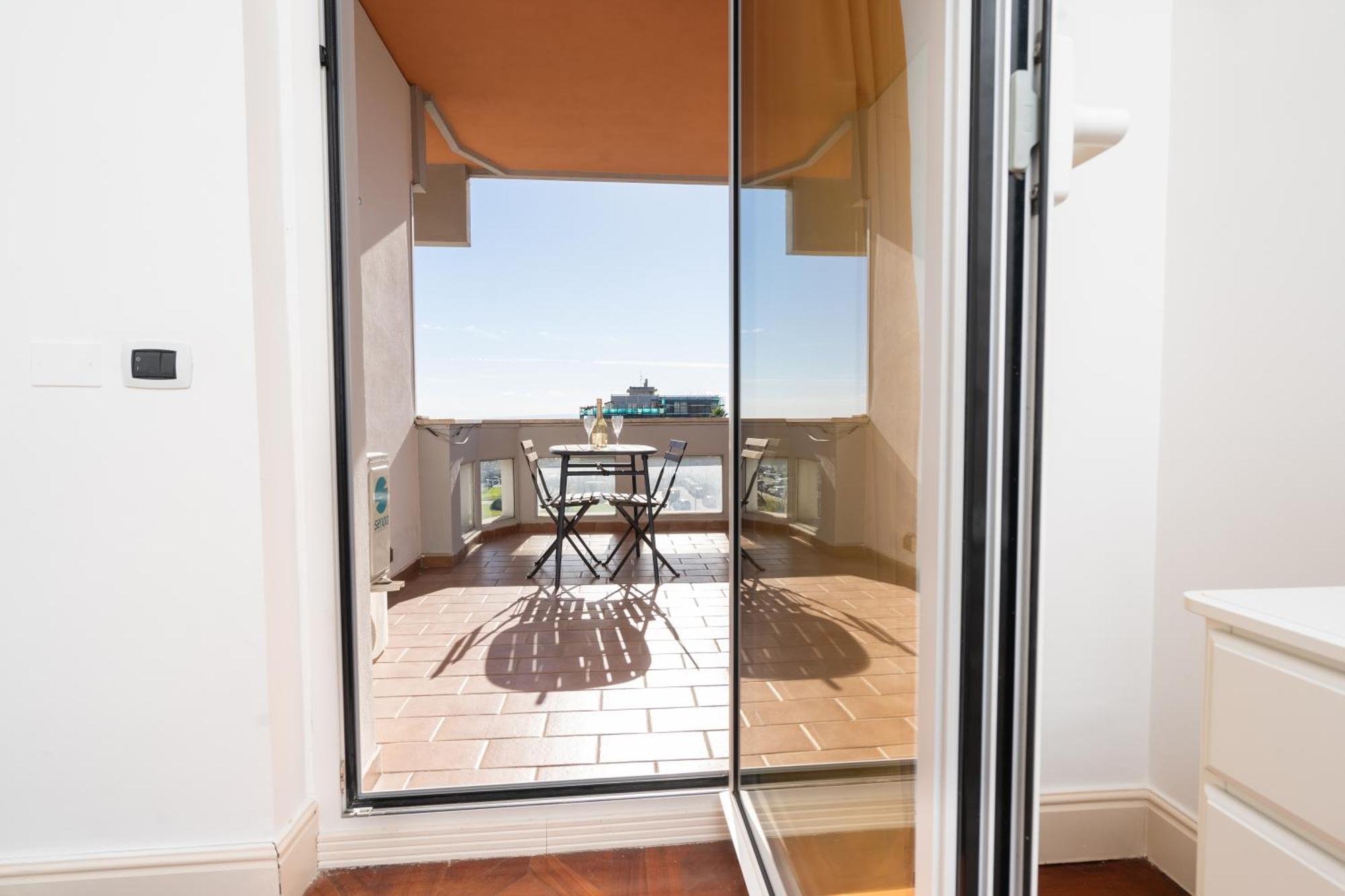 Perla Marina Sea View Apartment