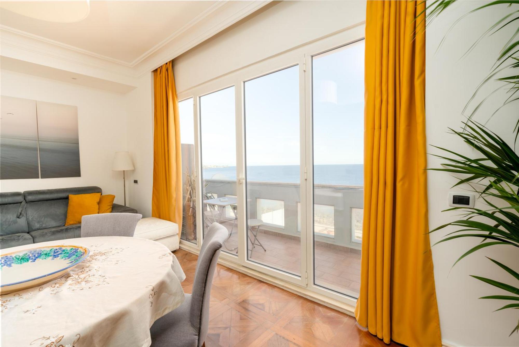 Perla Marina Sea View Apartment *