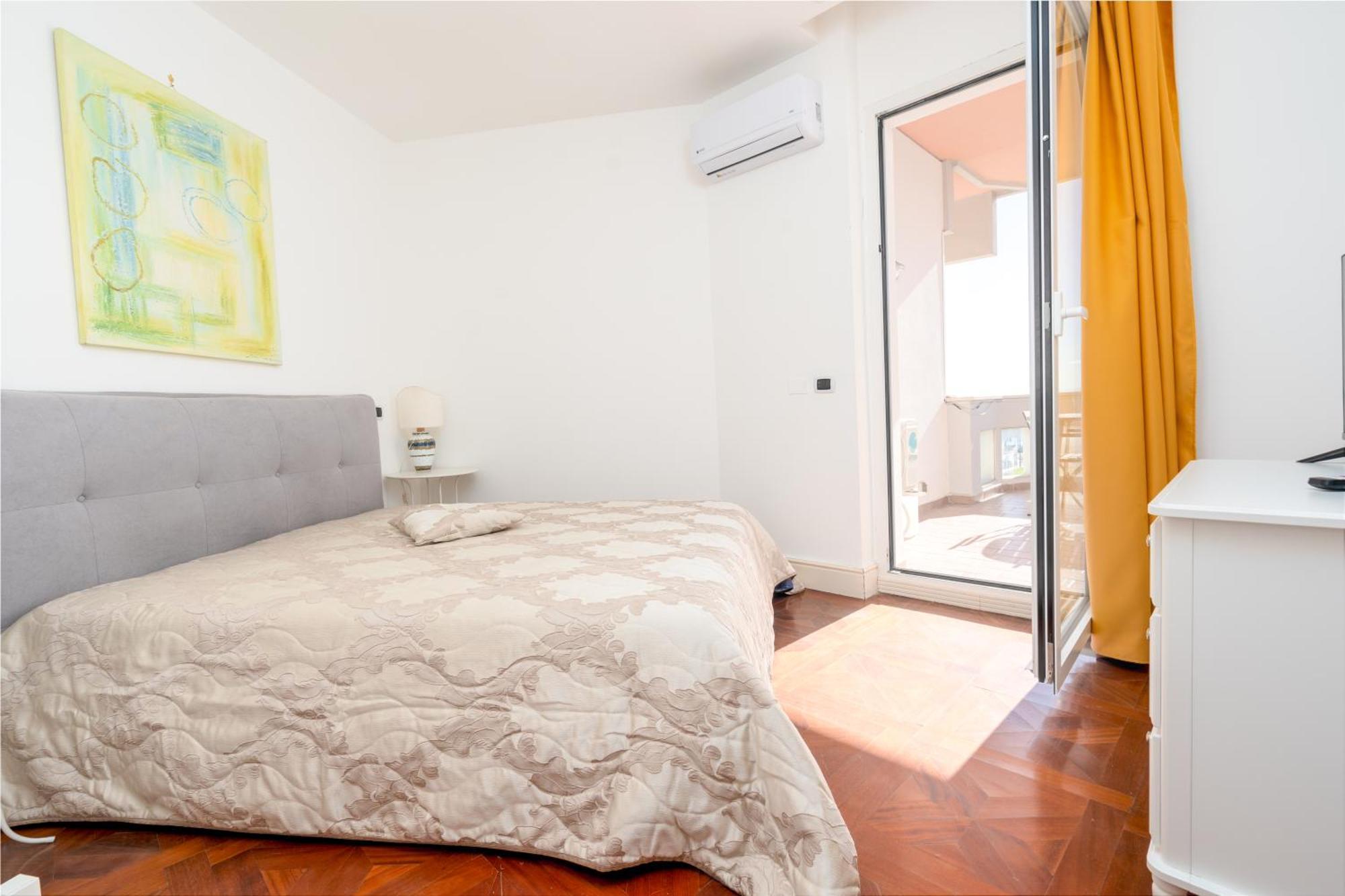 Perla Marina Sea View Apartment Catania