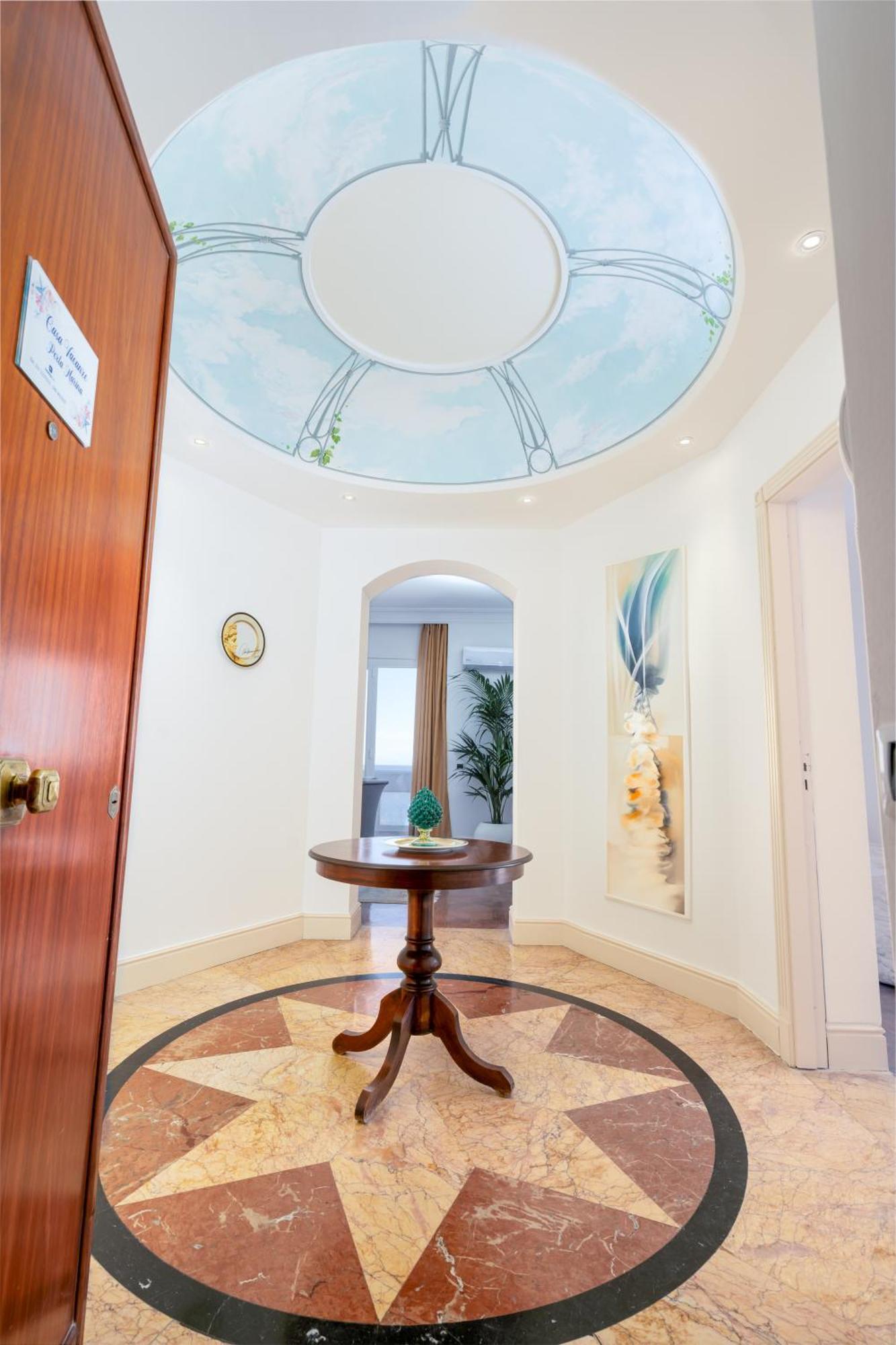 Perla Marina Sea View Apartment *